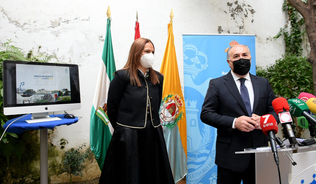 El positivo en Covid-19 de un concejal obliga al equipo de gobierno de Algeciras a suspender su asistencia a actos