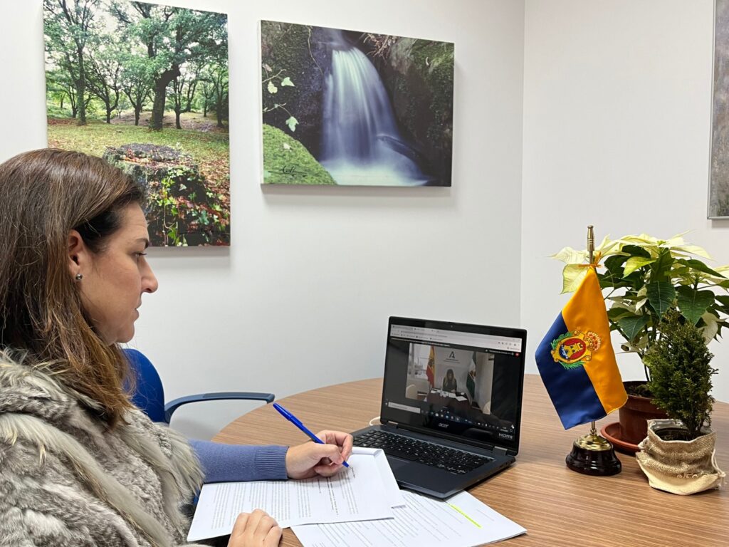 Conesa asiste al Foro de Inmigración como única representante municipal de la provincia de Cádiz