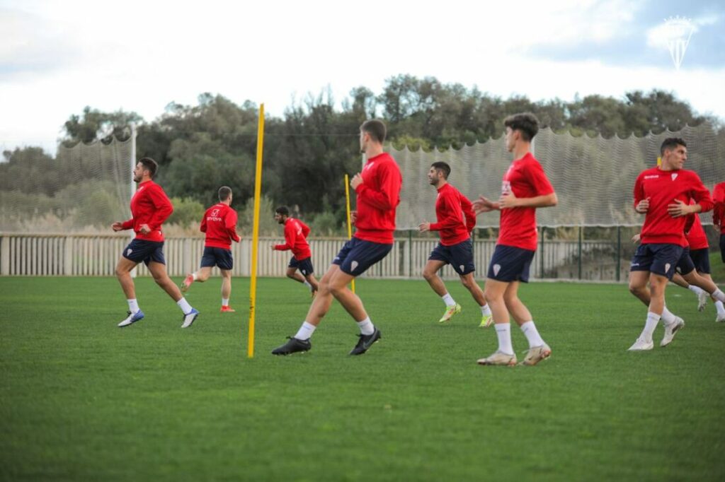 El Algeciras CF notifica 6 positivos en Covid-19 en su plantilla