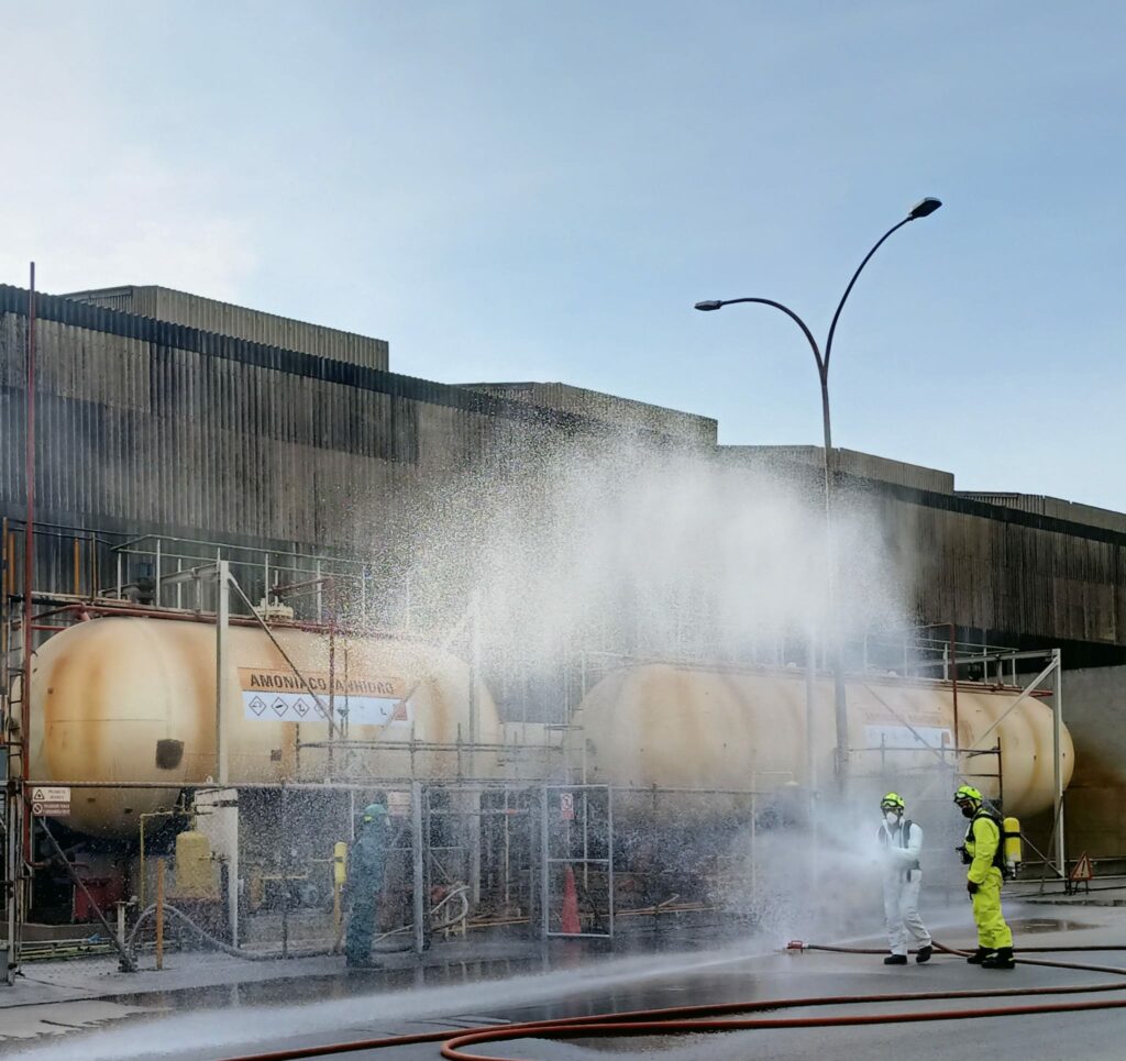 El simulacro de fuga de amoniaco en Acerinox es realizado con éxito