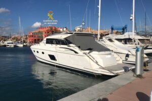 Detenido mientras intentaba robar un yate en el puerto de Sotogrande