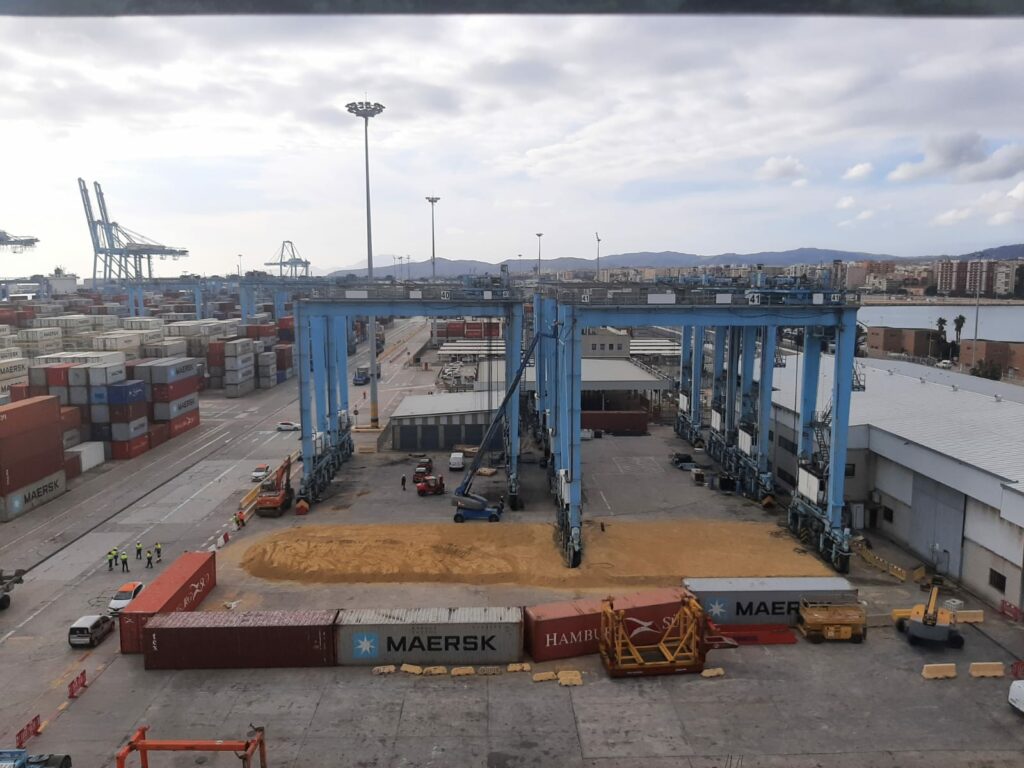Doce nuevas grúas se instalarán en el puerto de Algeciras