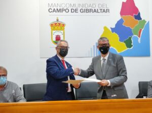 Mancomunidad y UCA firman un convenio para la creación de la Cátedra externa ARCGISA"