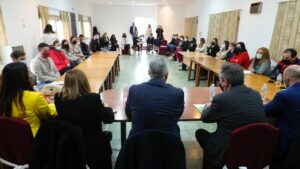 Espadas palpa en Campo de Gibraltar el estado de la sanidad, educación, mayores y discapacidad