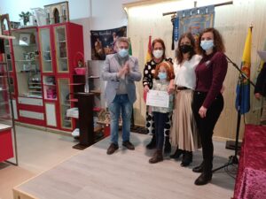 Cid entrega los premios del concurso municipal de belenes