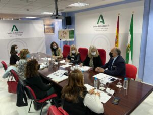 La Junta constituye la comisión de seguimiento para la rehabilitación de las viviendas de La Piñera