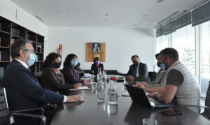 El sector marítimo traslada en Algeciras a eurodiputadas su preocupación ante la reforma de la directiva ETS