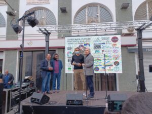 Erasmo Fenoy recibe el reconocimiento del IV Camarón Fest