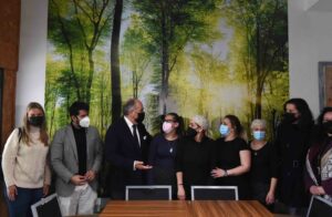 Landaluce destaca el empuje que está tomando la reactivación comercial del Barrio de la Caridad