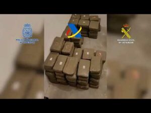 Desmantelada una red de narcotráfico que simulaban averías en veleros para introducir hachís en España