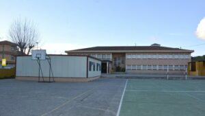 colegio-Arcos-prefabricada-pista-deportiva